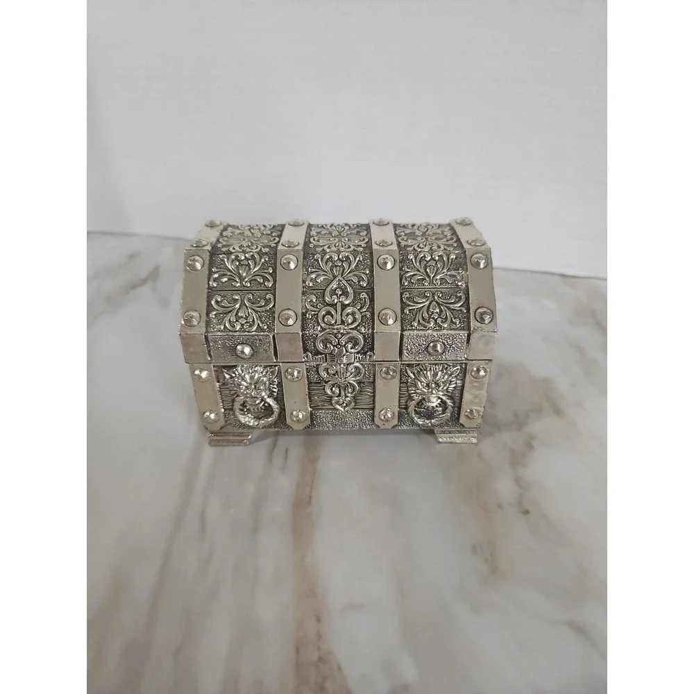 Vintage Silver Tone Treasure Chest Music Box Trinket Box Velvet Lined Japan Read